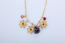 Ожерелье Hello Kitty чертенок цветы Ожерелье Hello Kitty чертенок цветы